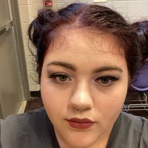 Meet your Posher, Cora